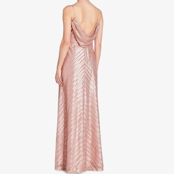 ✨NWOT✨ FLORENCE SEQUIN CHEVRON DRESS IN ROSE GOLD - Picture 2 of 5